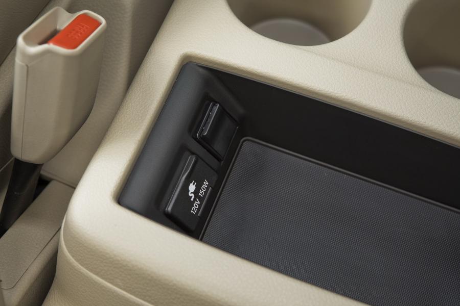  Nissan Quest 2011 года  (фото 7 из 32)